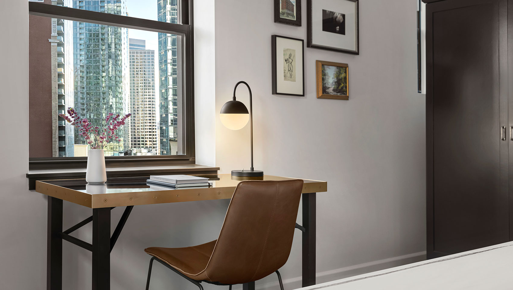 Guestroom Workspace